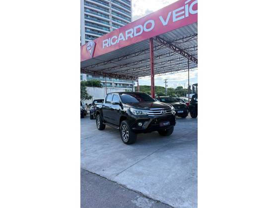TOYOTA HILUX 2.8 SRX 4X4 CD 16V DIESEL 4P AUTOMÁTICO
